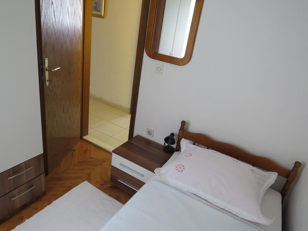 Apartments Lovric - 30 Meters To The Beach Trogir Luaran gambar