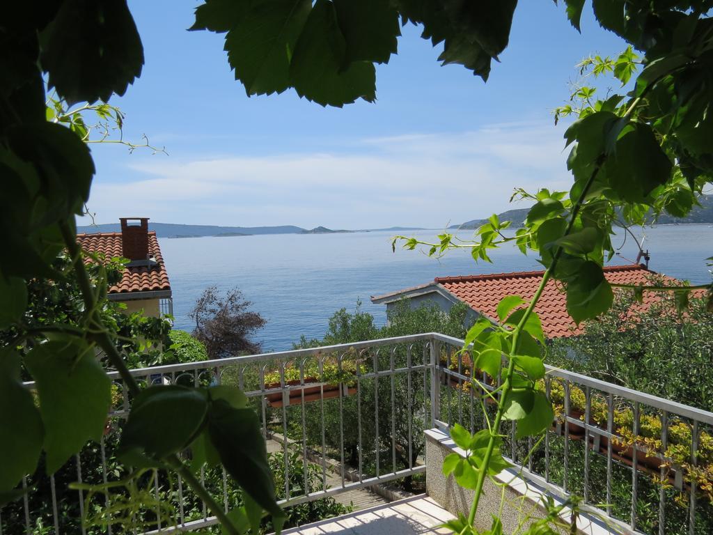 Apartments Lovric - 30 Meters To The Beach Trogir Luaran gambar