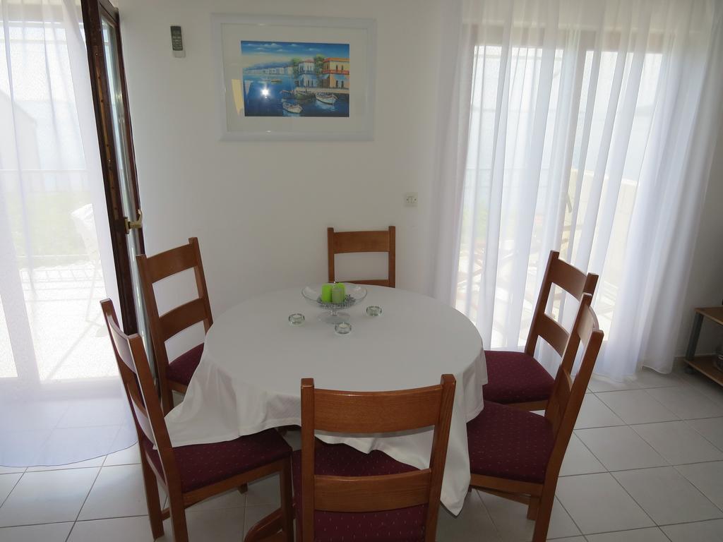 Apartments Lovric - 30 Meters To The Beach Trogir Luaran gambar