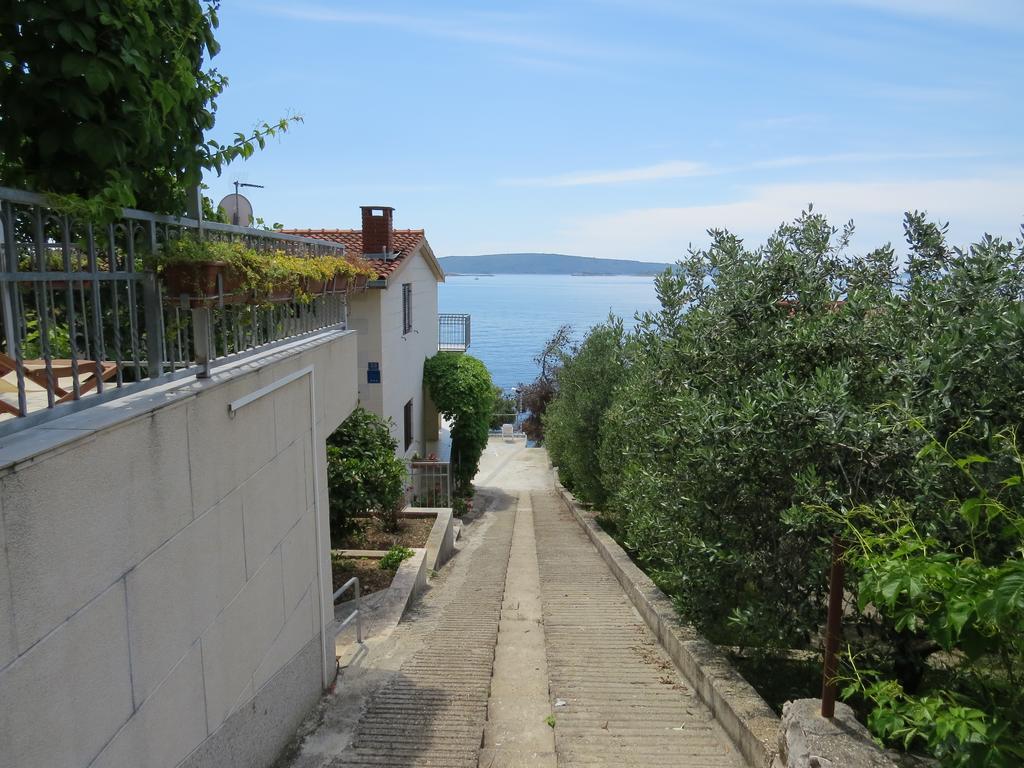 Apartments Lovric - 30 Meters To The Beach Trogir Luaran gambar