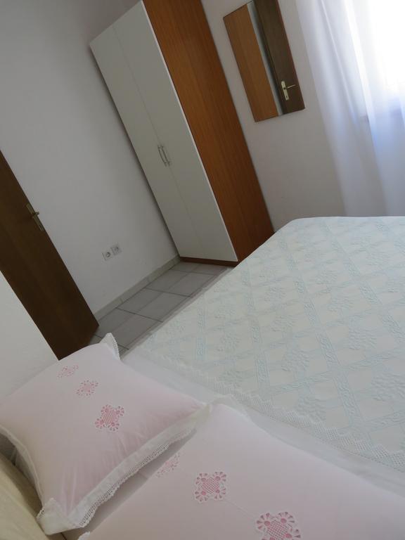 Apartments Lovric - 30 Meters To The Beach Trogir Luaran gambar