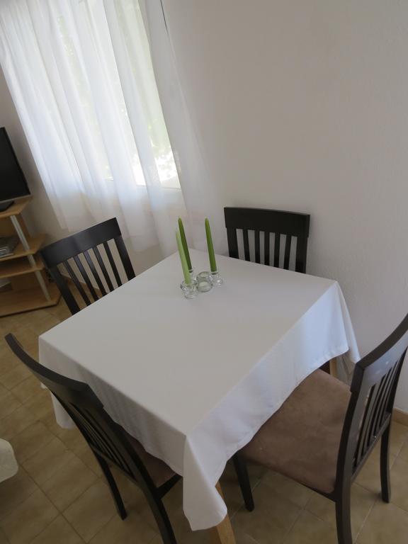Apartments Lovric - 30 Meters To The Beach Trogir Luaran gambar