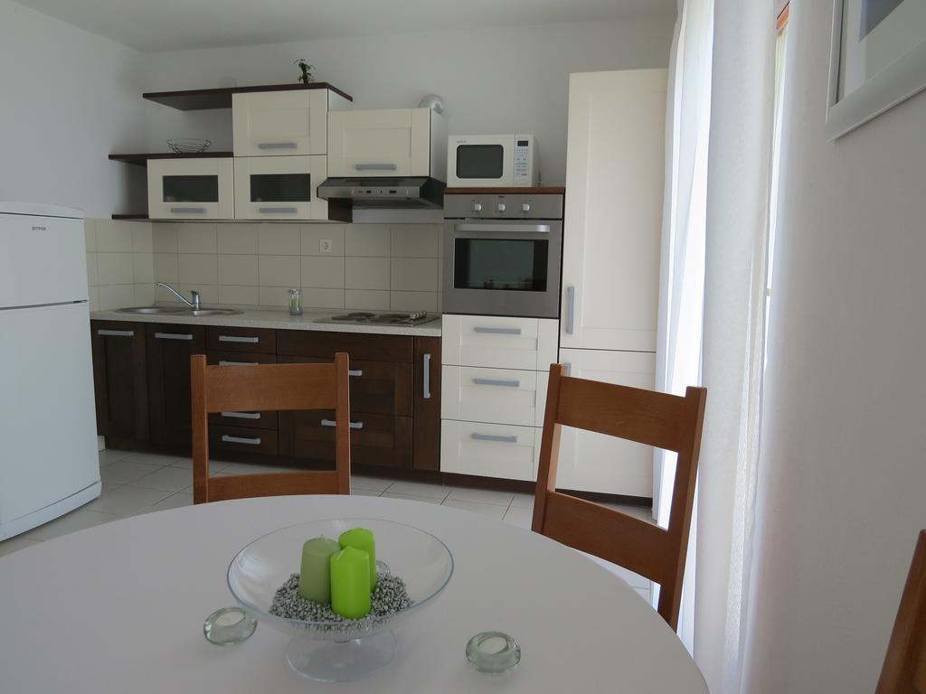 Apartments Lovric - 30 Meters To The Beach Trogir Luaran gambar