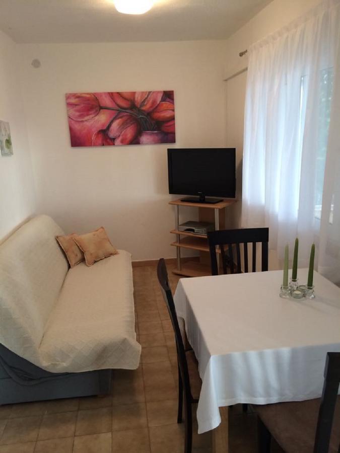 Apartments Lovric - 30 Meters To The Beach Trogir Luaran gambar